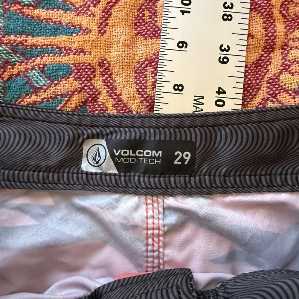 Volcom Mod-Tech Mens 29 Board Shorts‎ Coral Tropical Floral Swim Trunks Surf